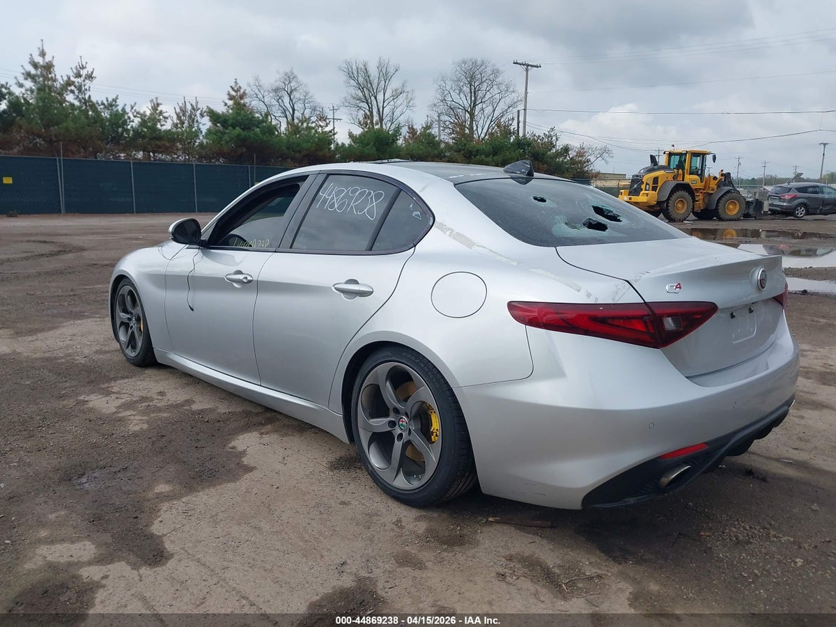 2017 ALFA ROMEO GIULIA TI AWD — снимка 3