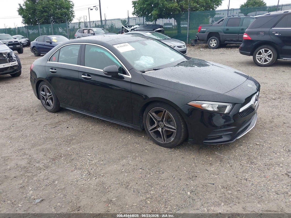 2022 MERCEDES-BENZ A 220 4MATIC