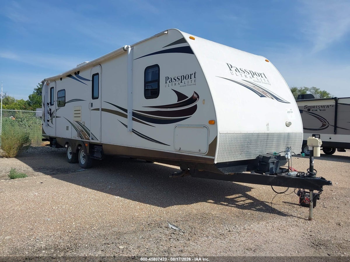 2014 KEYSTONE ULTA LITE GRAND TOUR