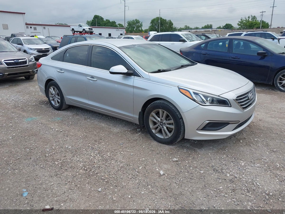 2016 HYUNDAI SONATA SE