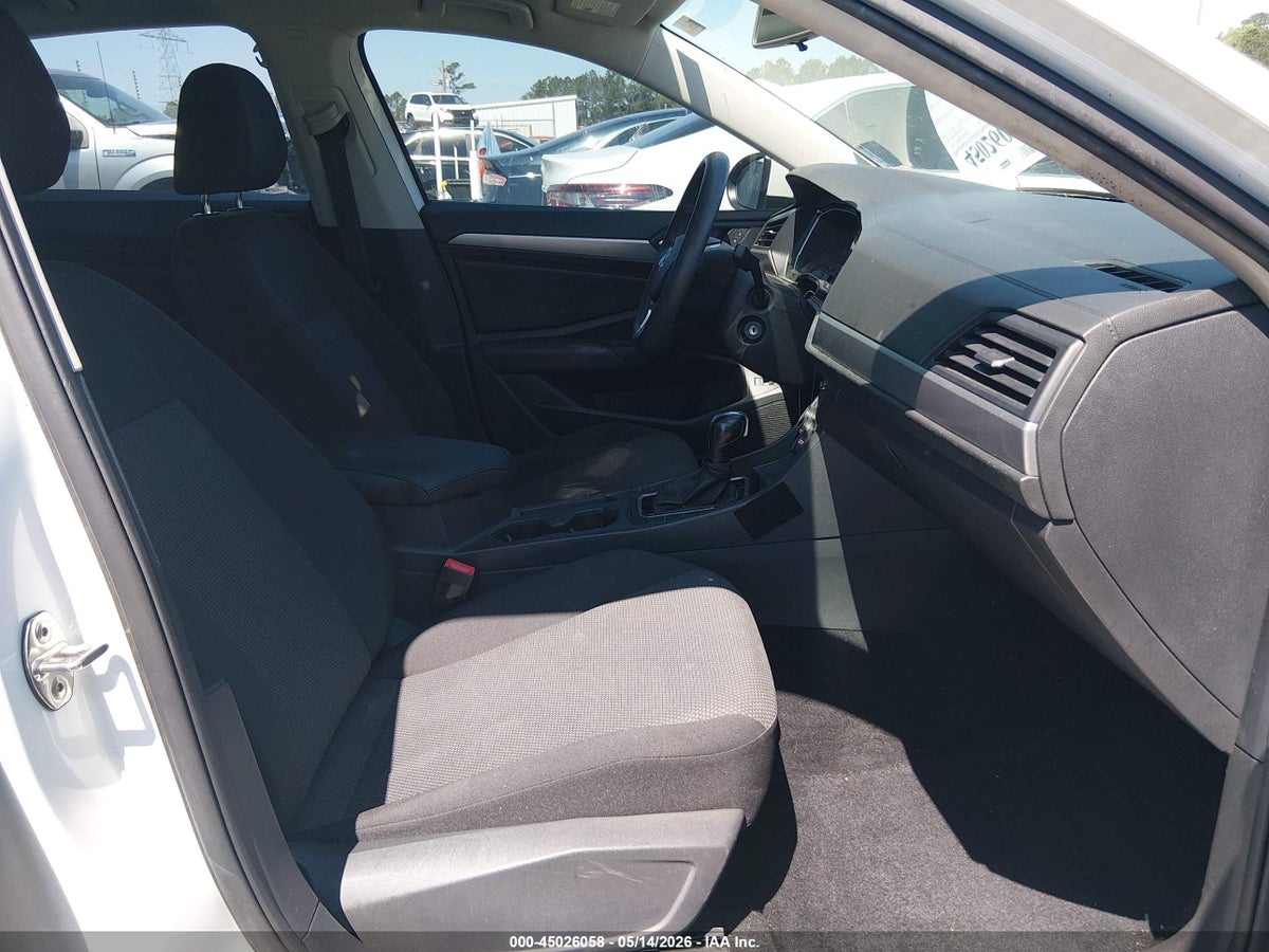 2019 VOLKSWAGEN JETTA 1.4T R-LINE/1.4T S/1.4T SE — снимка 5