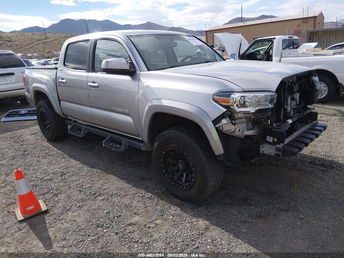 2017 TOYOTA TACOMA SR5 V6