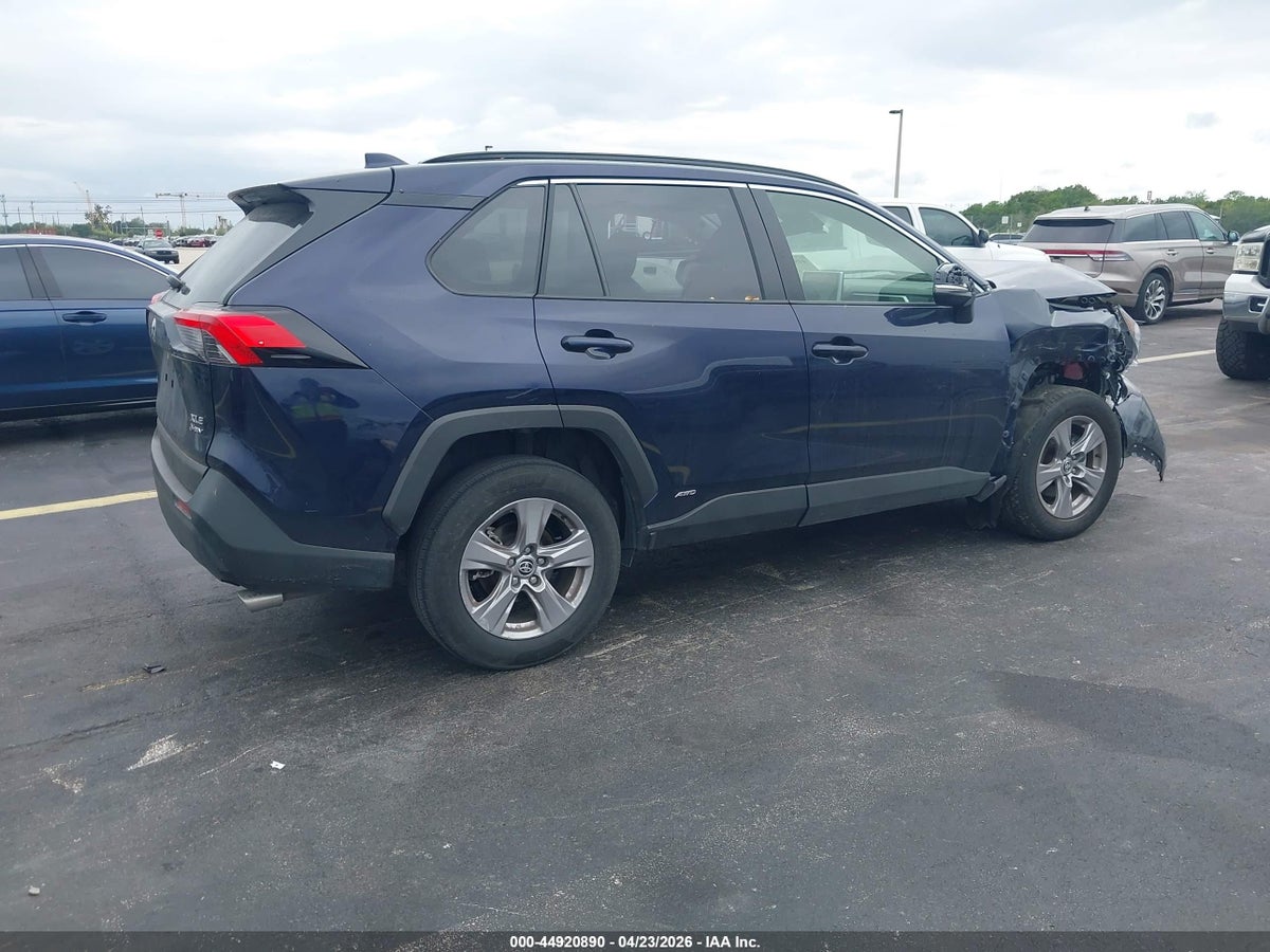 2025 TOYOTA RAV4 HYBRID XLE — снимка 4