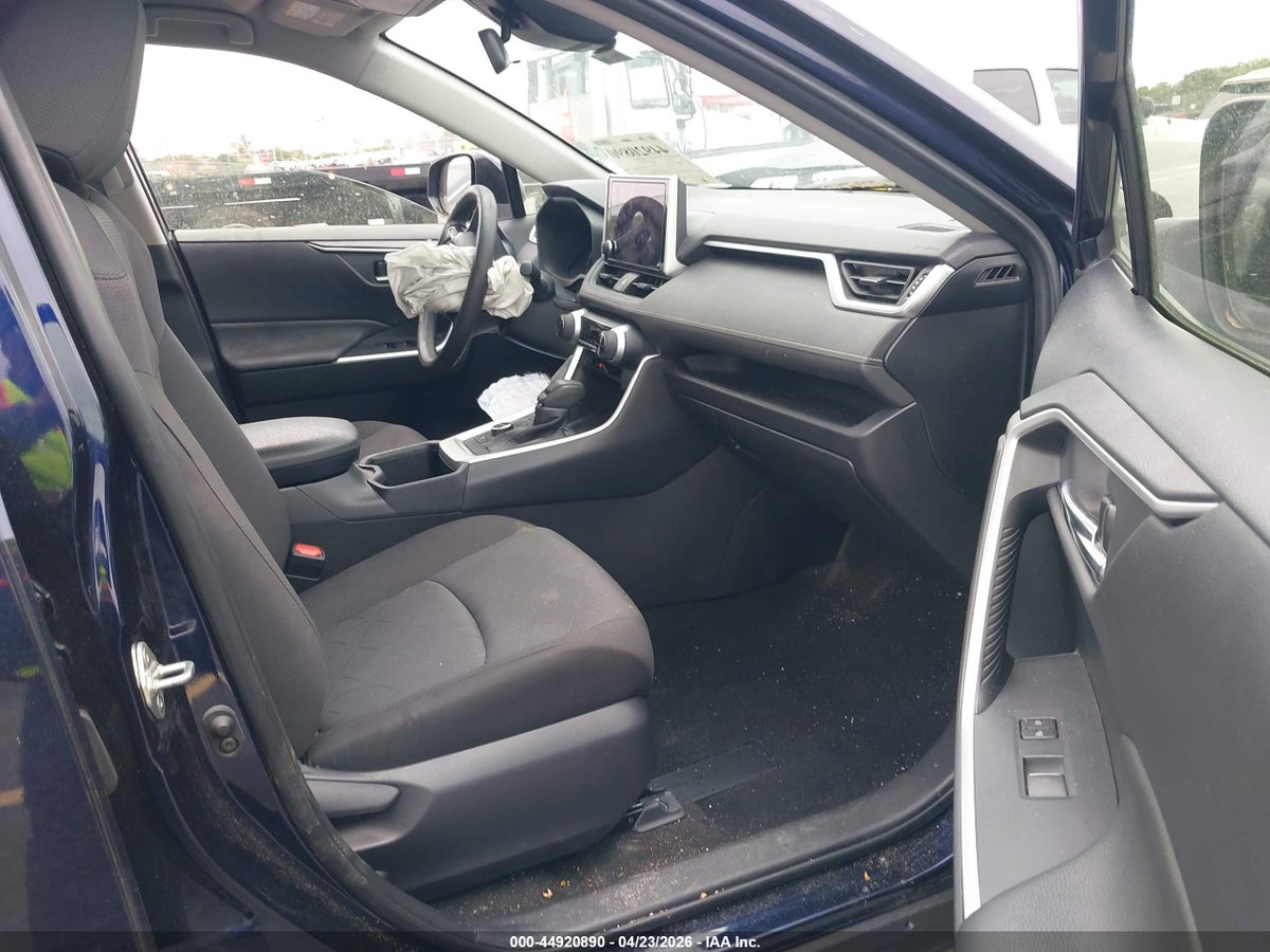 2025 TOYOTA RAV4 HYBRID XLE — снимка 5
