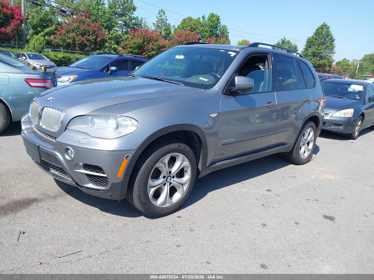 2013 BMW X5 XDRIVE35D — снимка 2