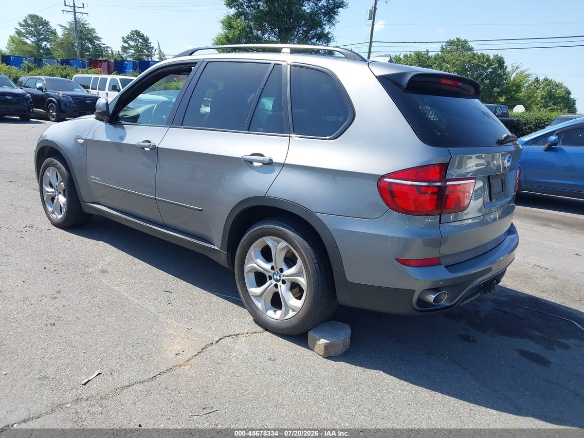 2013 BMW X5 XDRIVE35D — снимка 3
