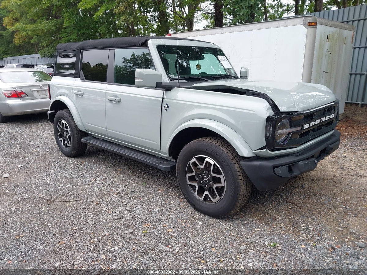 2024 FORD BRONCO OUTER BANKS