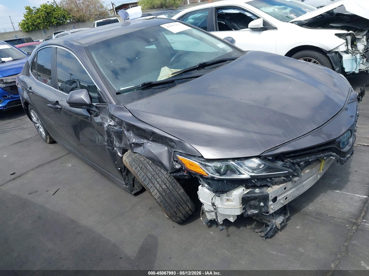 2018 TOYOTA CAMRY HYBRID LE