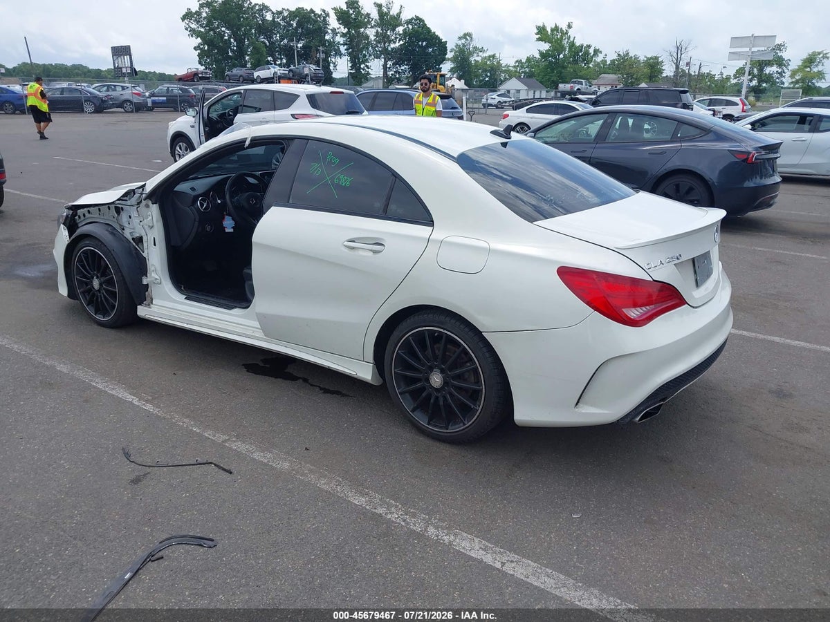 2016 MERCEDES-BENZ CLA 250 4MATIC — снимка 3