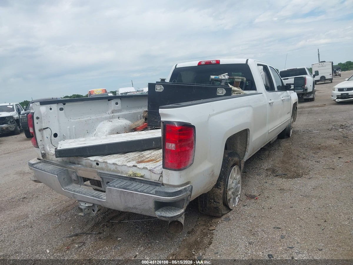 2015 CHEVROLET SILVERADO 2500HD LT — снимка 4