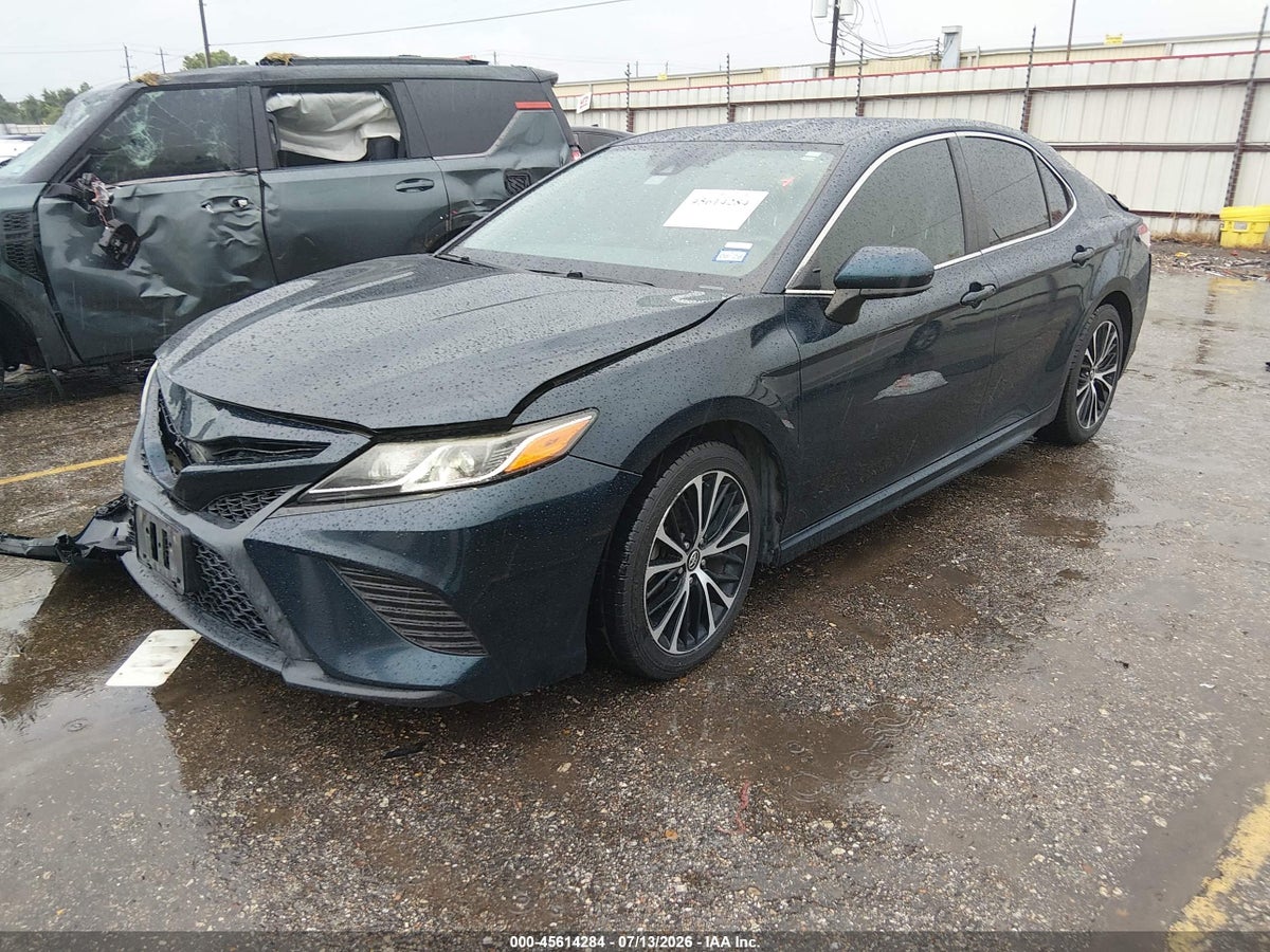 2019 TOYOTA CAMRY SE — снимка 2