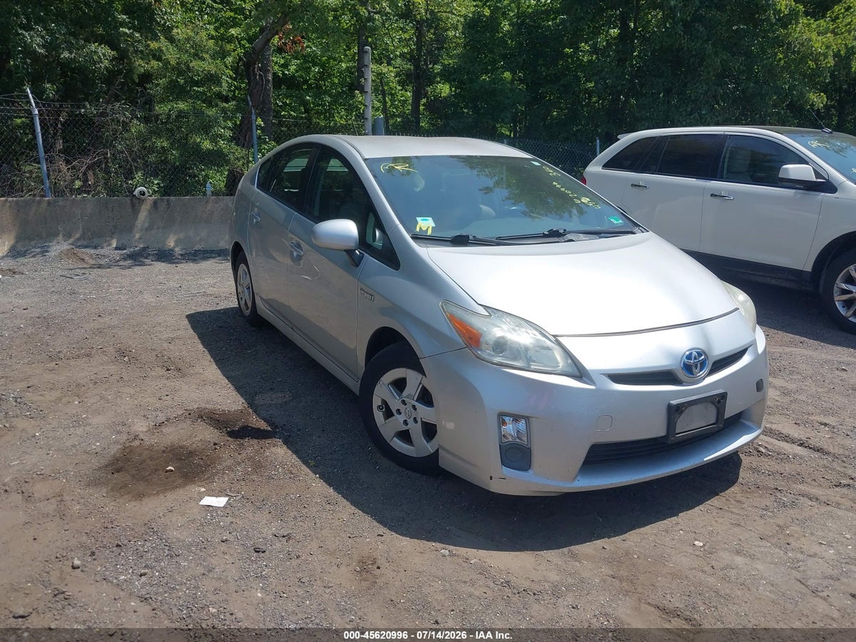 2010 TOYOTA PRIUS III