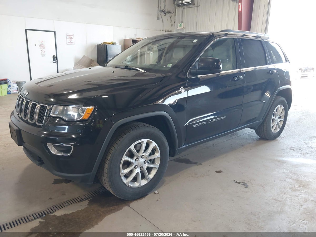 2021 JEEP GRAND CHEROKEE LAREDO E 4X4 — снимка 2