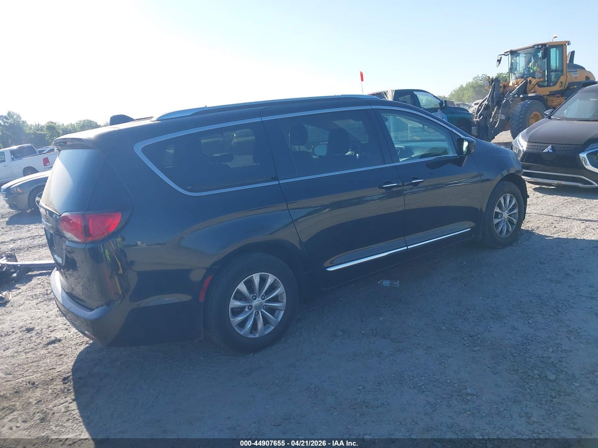 2019 CHRYSLER PACIFICA TOURING L — снимка 4