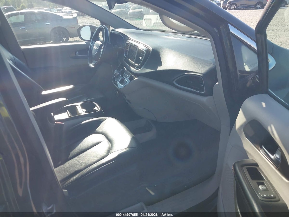2019 CHRYSLER PACIFICA TOURING L — снимка 5
