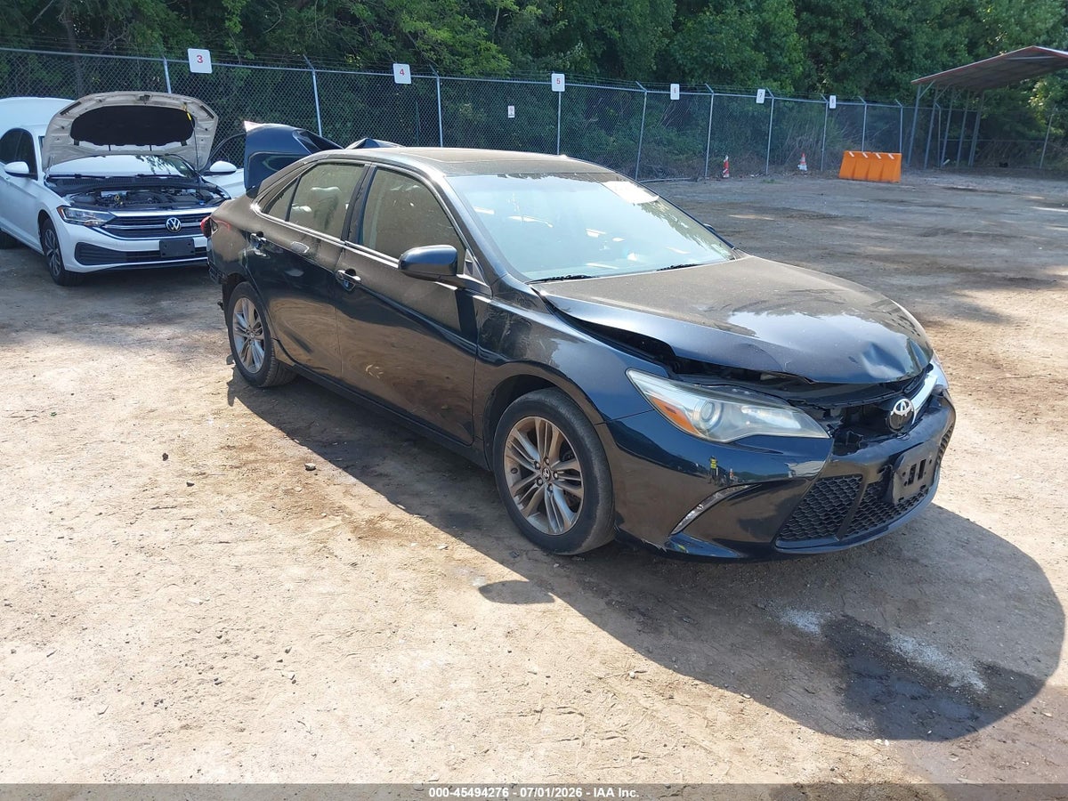 2017 TOYOTA CAMRY SE