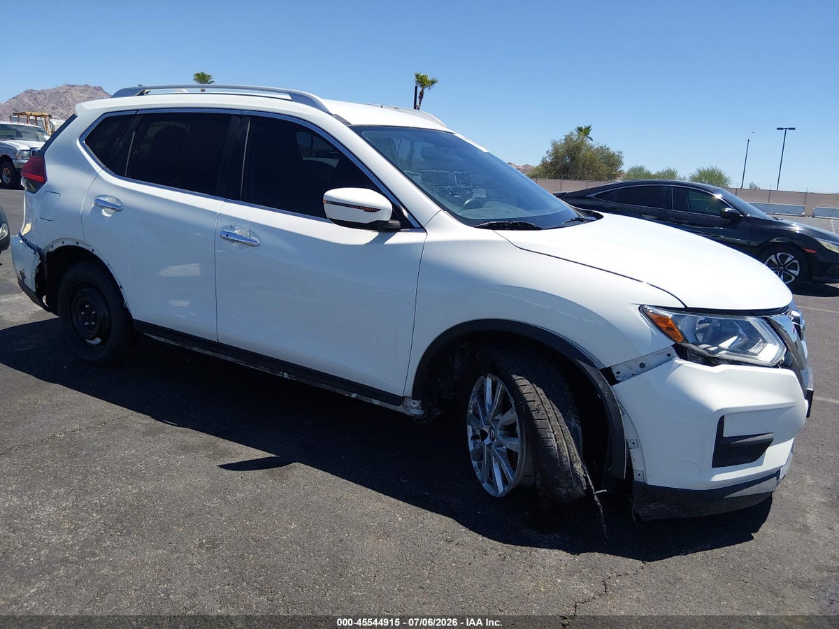 2017 NISSAN ROGUE SV