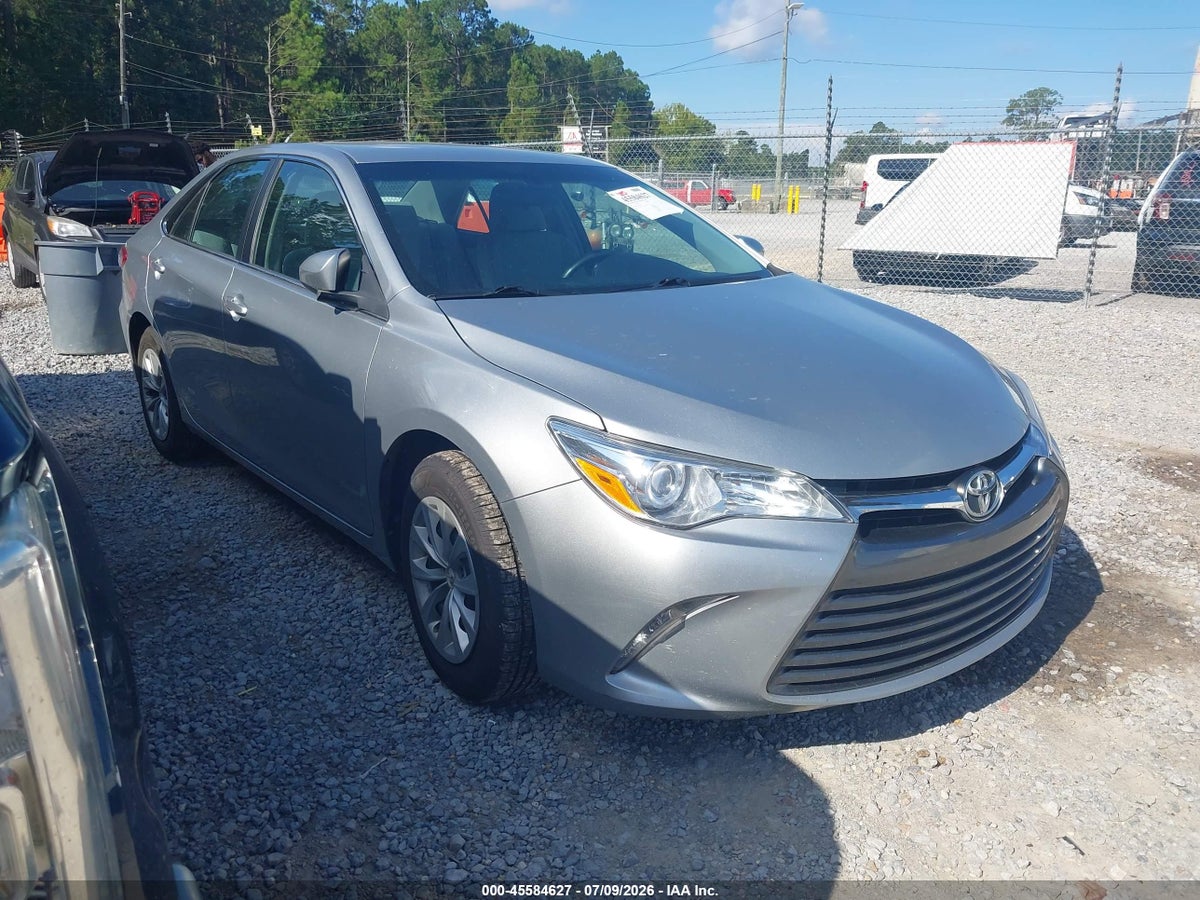 2017 TOYOTA CAMRY LE