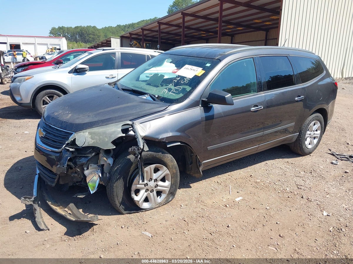 2015 CHEVROLET TRAVERSE LS — снимка 2