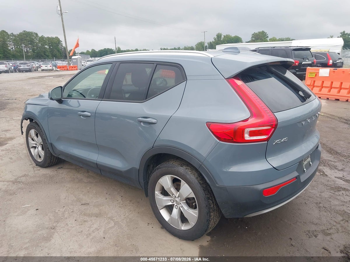 2020 VOLVO XC40 T5 MOMENTUM — снимка 3