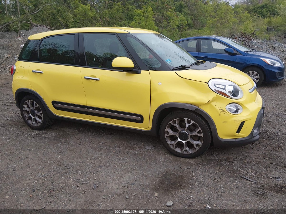 2014 FIAT 500L TREKKING