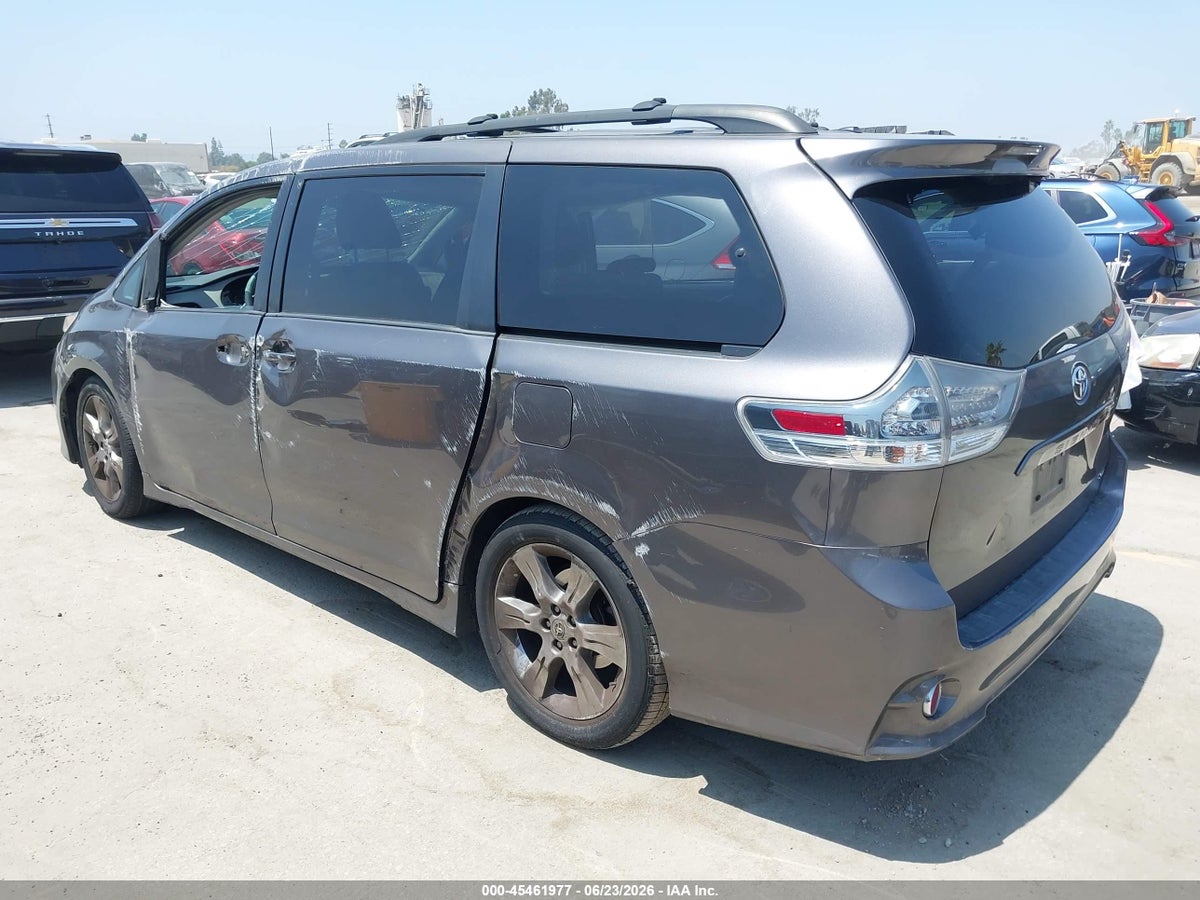 2012 TOYOTA SIENNA SE 8 PASSENGER — снимка 3