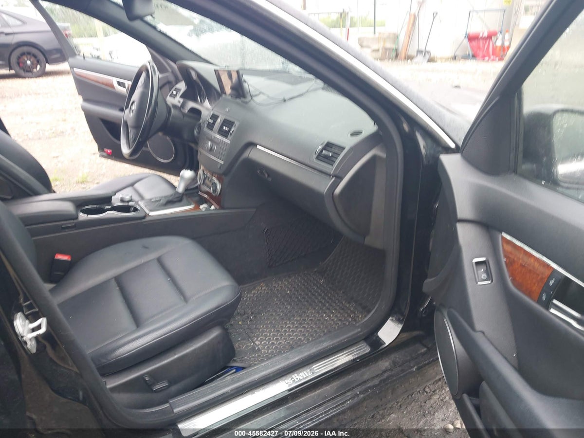 2011 MERCEDES-BENZ C 300 LUXURY 4MATIC/SPORT 4MATIC — снимка 5