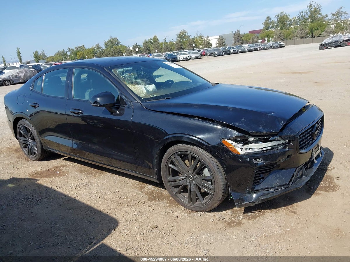2022 VOLVO S60 RECHARGE PLUG-IN HYBRID T8 BLACK EDITION R-DESIGN EXTENDED RANGE