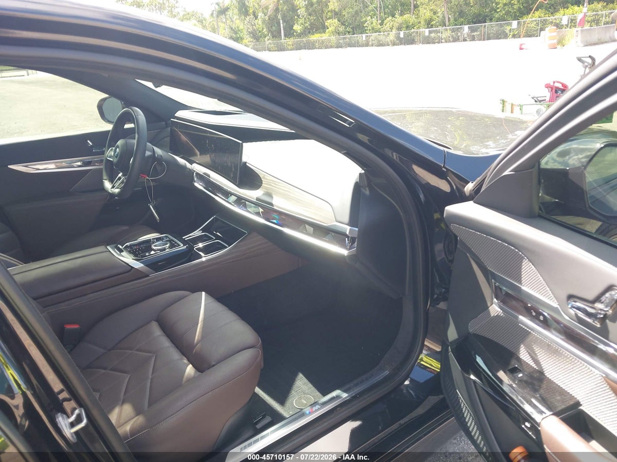 2023 BMW I7 XDRIVE60 — снимка 5