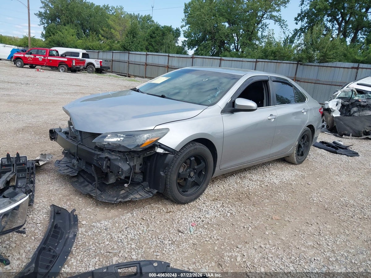 2016 TOYOTA CAMRY SE — снимка 2