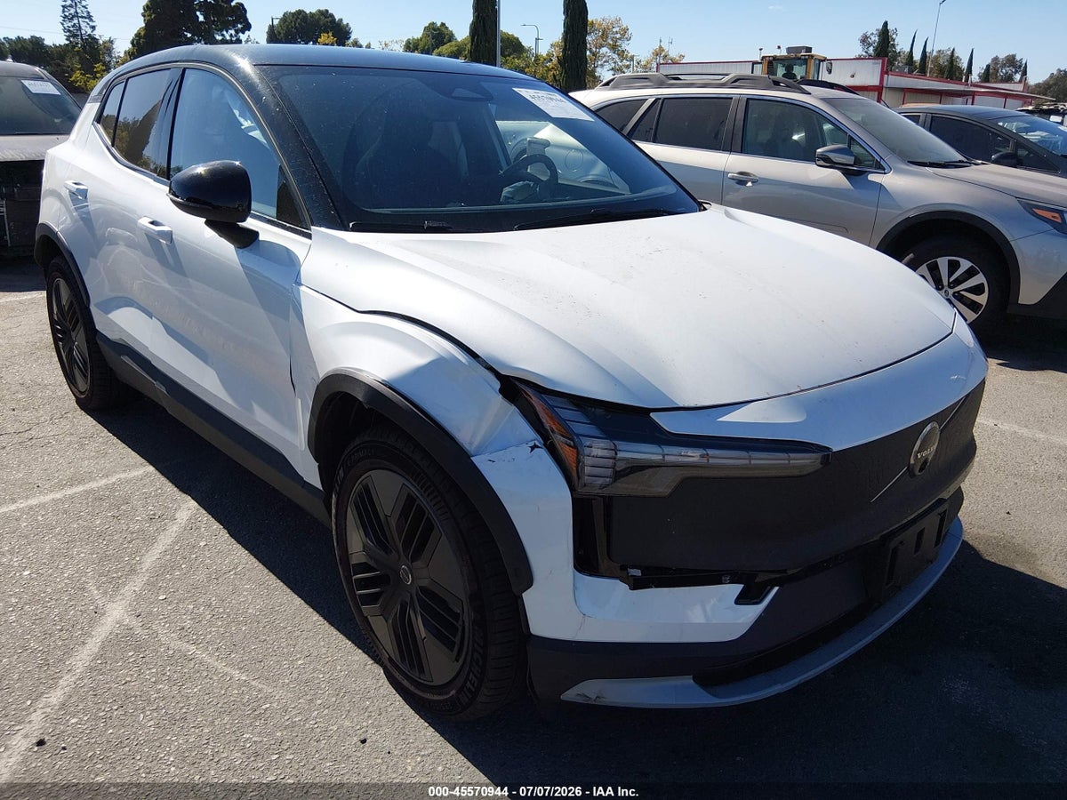 2026 VOLVO EX30 CROSS COUNTRY ULTRA, TWIN MOTOR PERFORMANCE, FULLY ELECTRIC