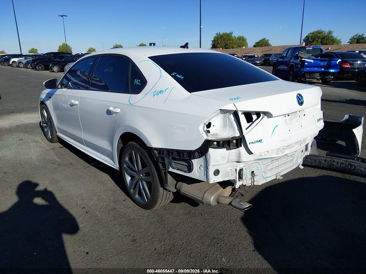 2018 VOLKSWAGEN PASSAT 2.0T R-LINE/2.0T S — снимка 3