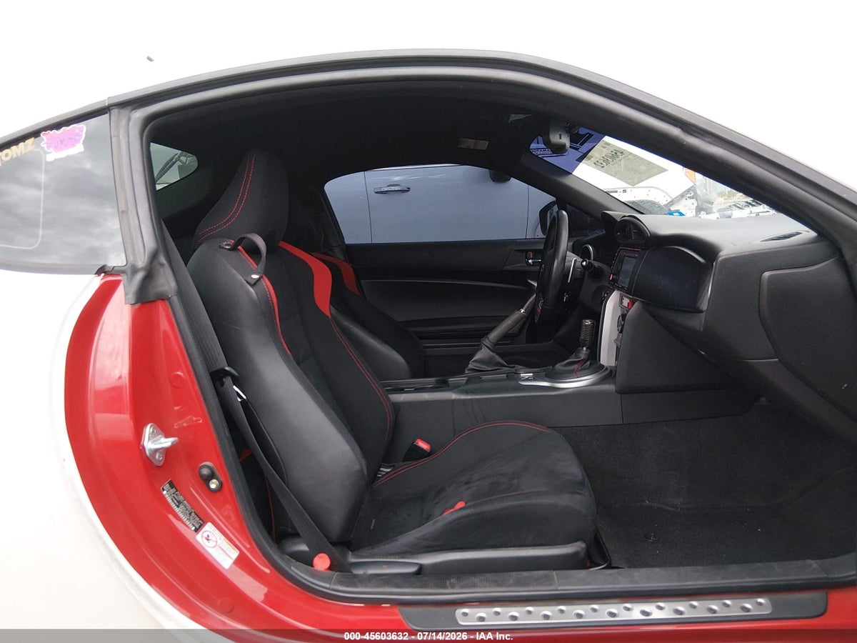 2013 SCION FR-S — photo 5