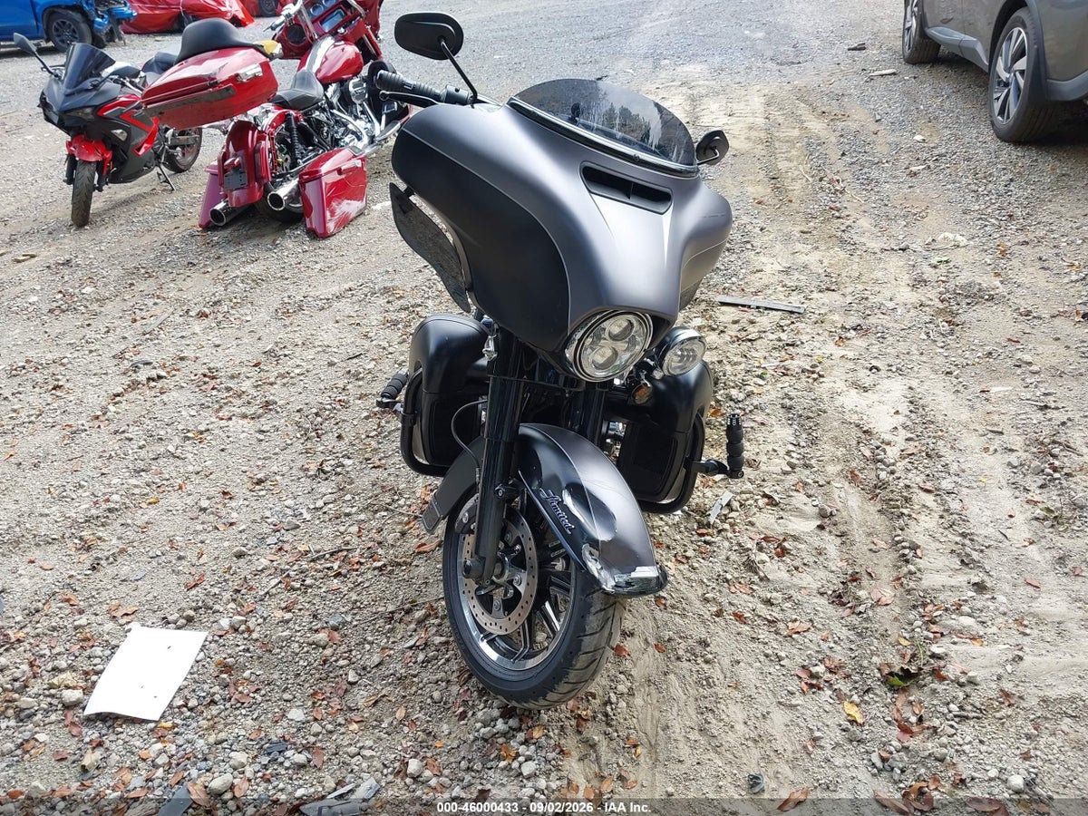2017 HARLEY-DAVIDSON FLHTK ULTRA LIMITED — photo 5