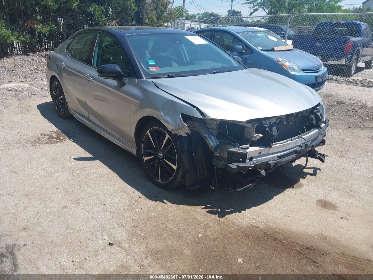 2019 TOYOTA CAMRY XSE V6