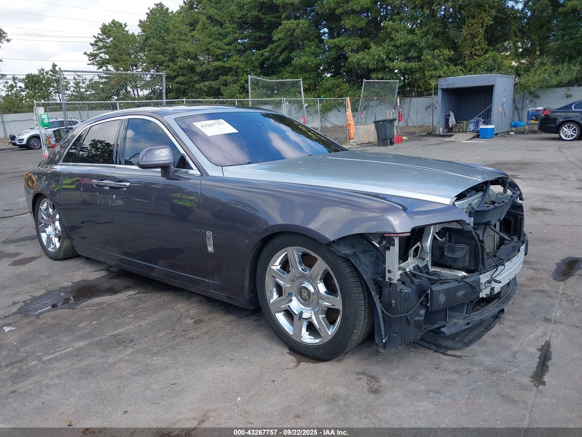 2012 ROLLS-ROYCE GHOST
