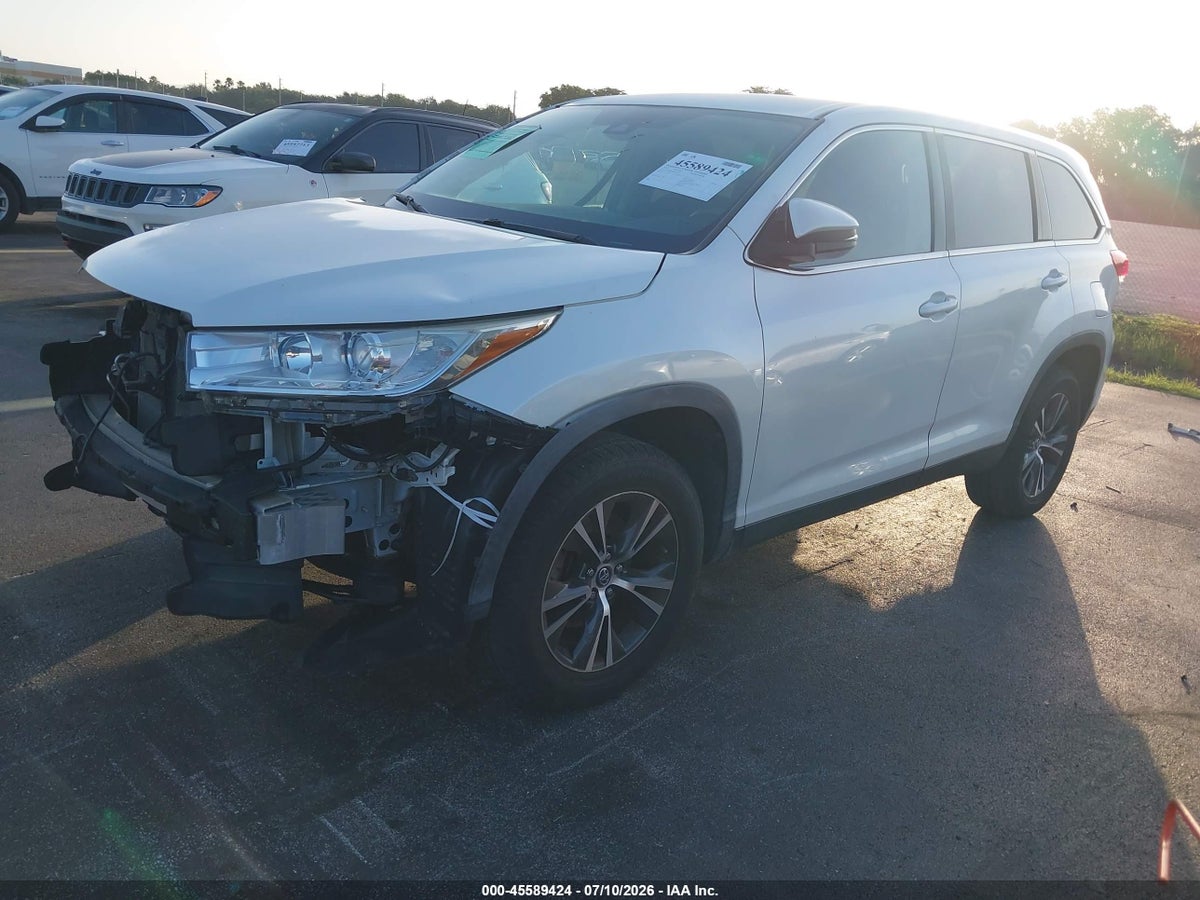 2019 TOYOTA HIGHLANDER LE — снимка 2