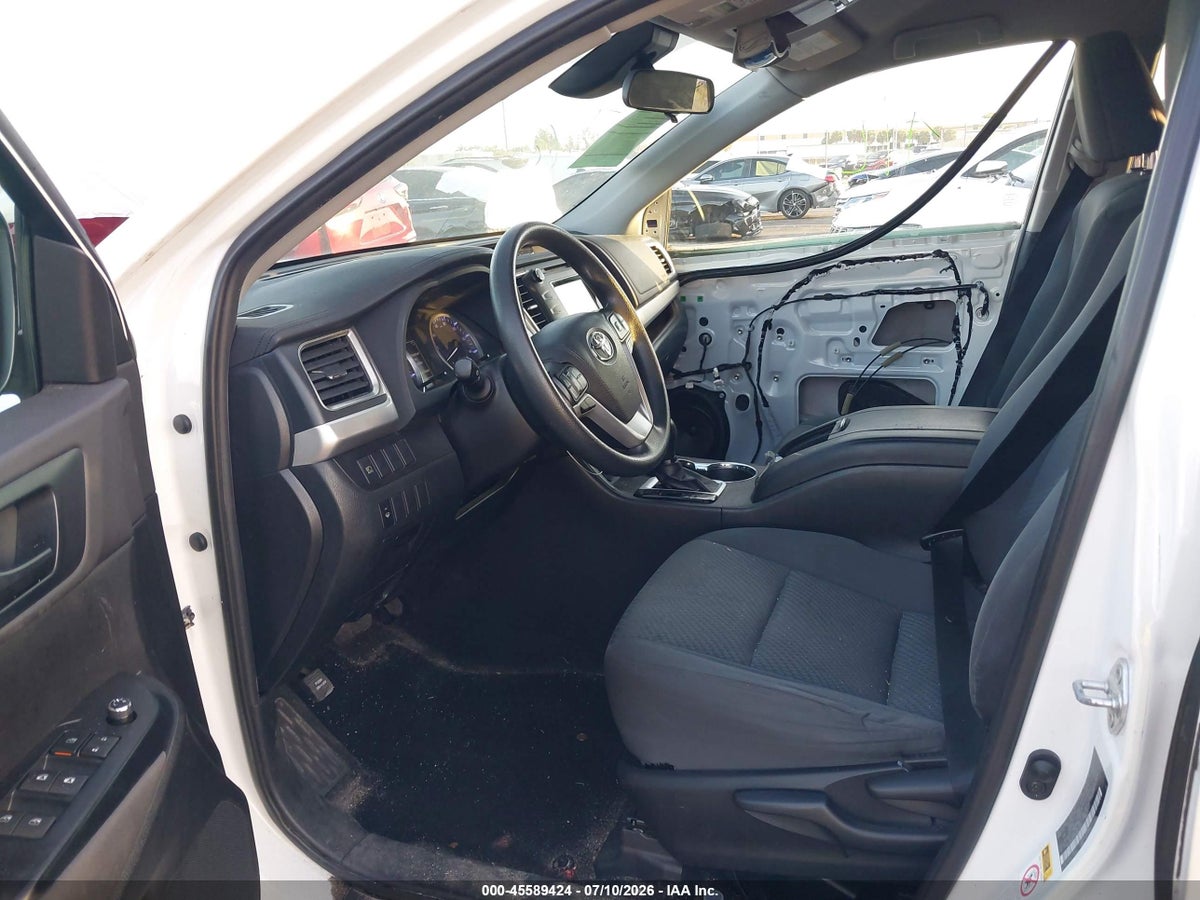 2019 TOYOTA HIGHLANDER LE — снимка 5