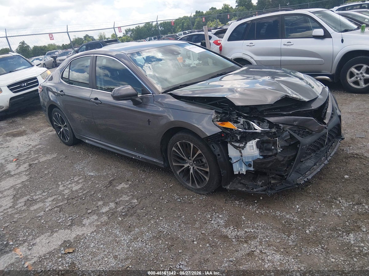 2020 TOYOTA CAMRY SE