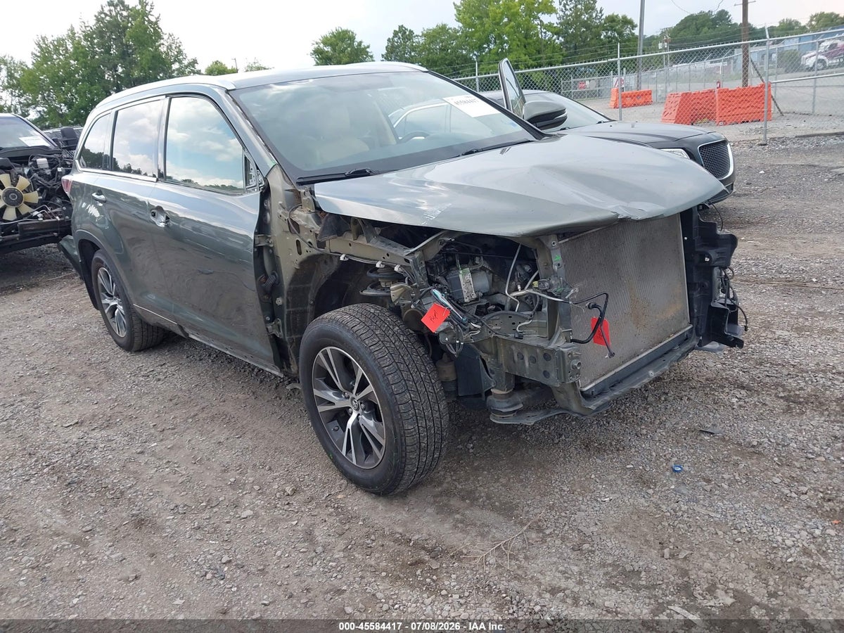 2016 TOYOTA HIGHLANDER XLE V6