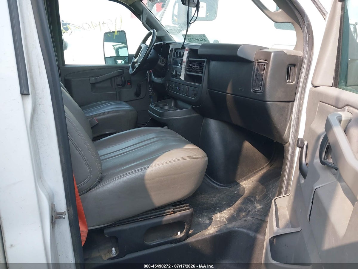2019 CHEVROLET EXPRESS CUTAWAY 4500 VAN — снимка 5