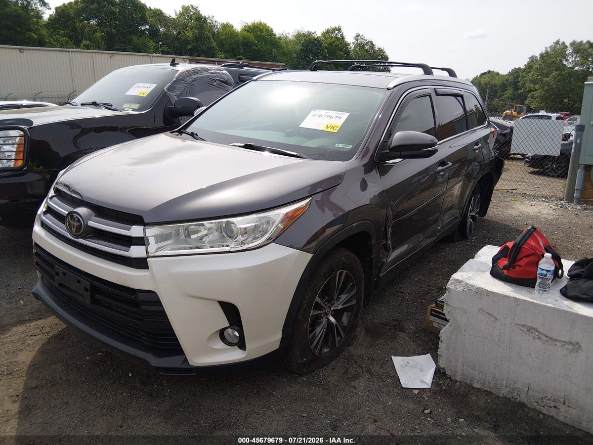 2018 TOYOTA HIGHLANDER LE PLUS — снимка 2