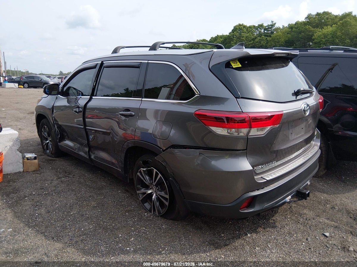 2018 TOYOTA HIGHLANDER LE PLUS — снимка 3