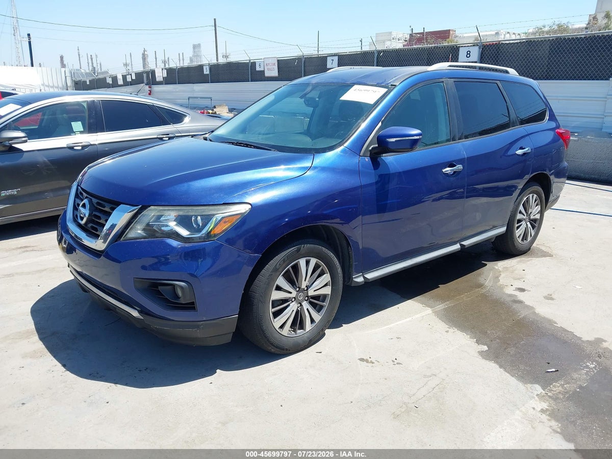 2017 NISSAN PATHFINDER SV — снимка 2