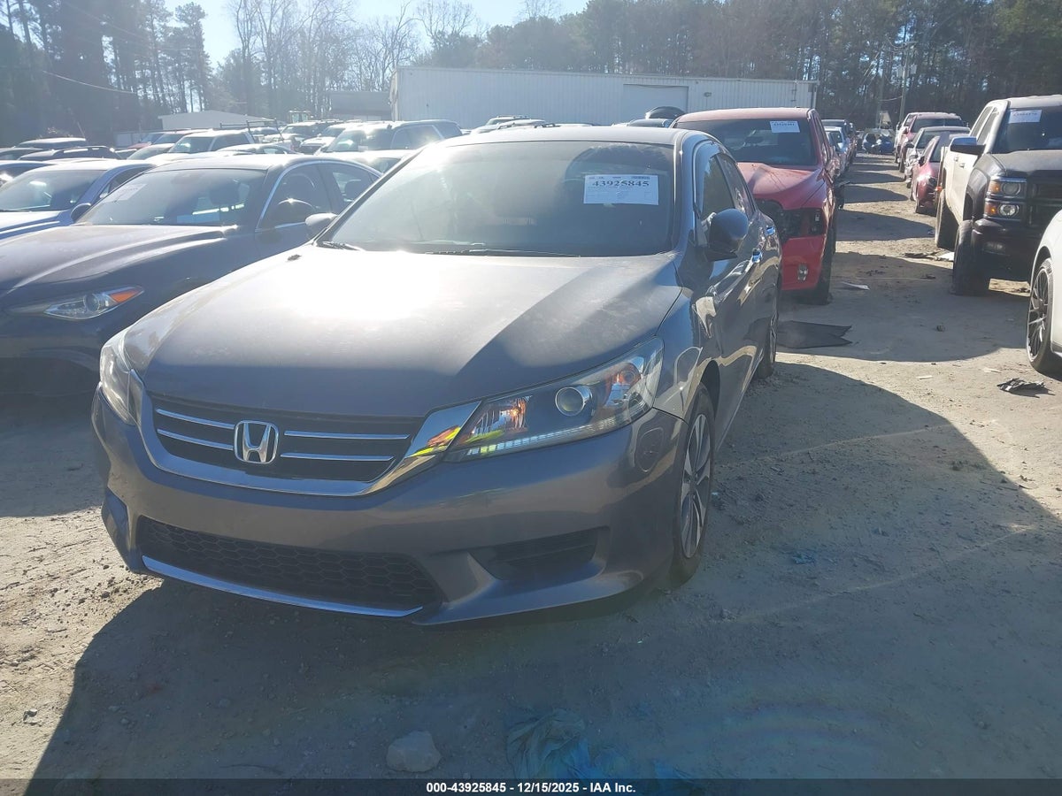 2013 HONDA ACCORD LX — снимка 2