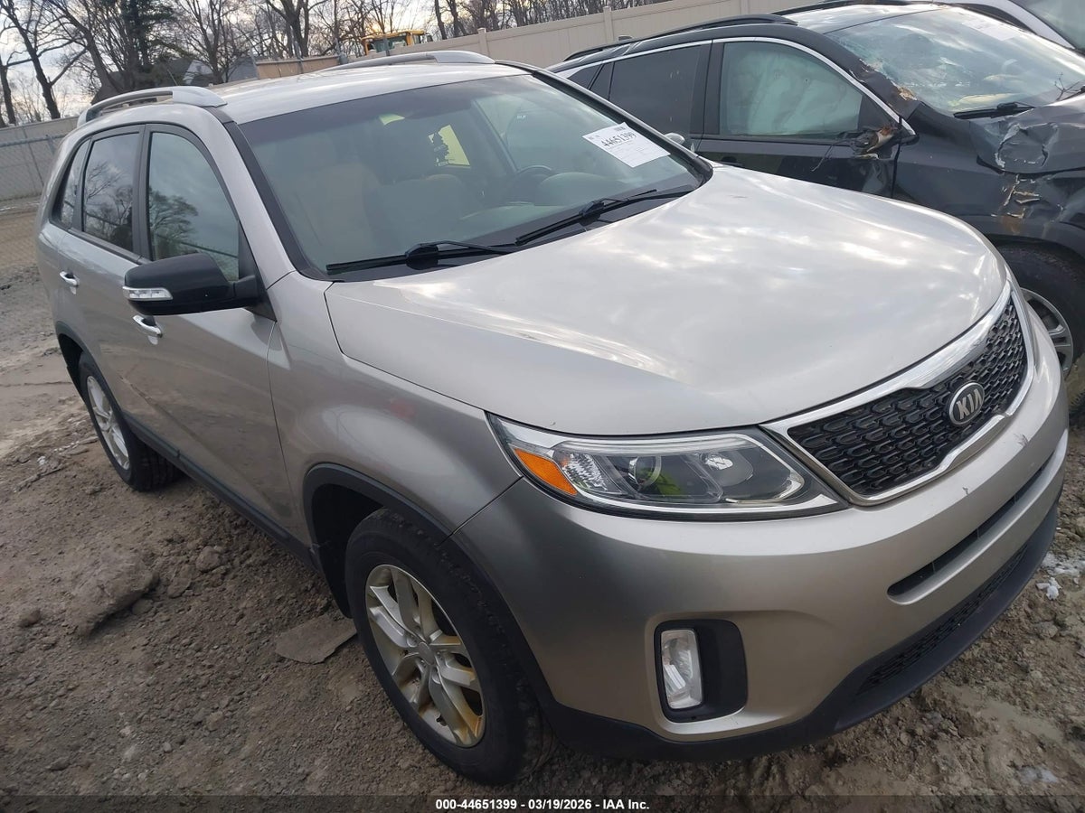 2014 KIA SORENTO LX