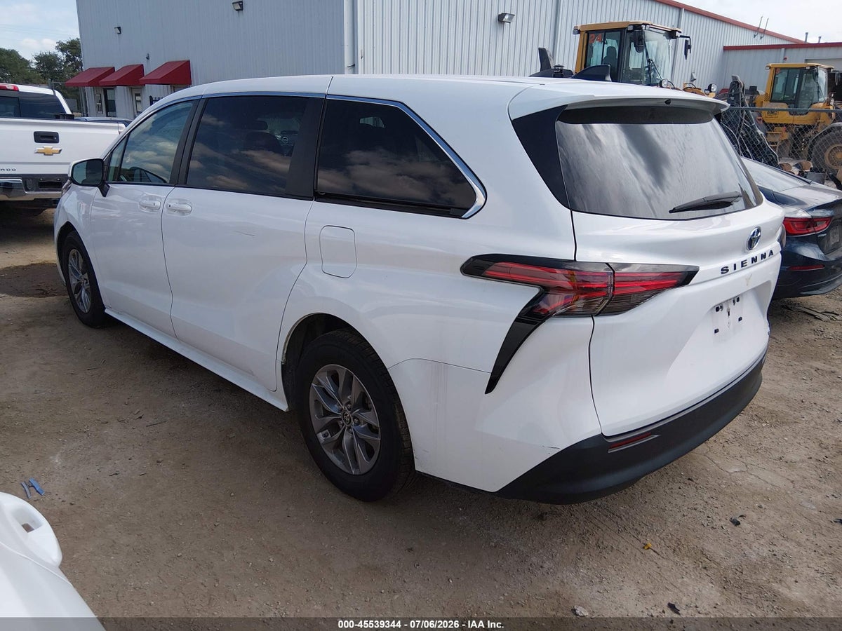 2022 TOYOTA SIENNA LE — снимка 3