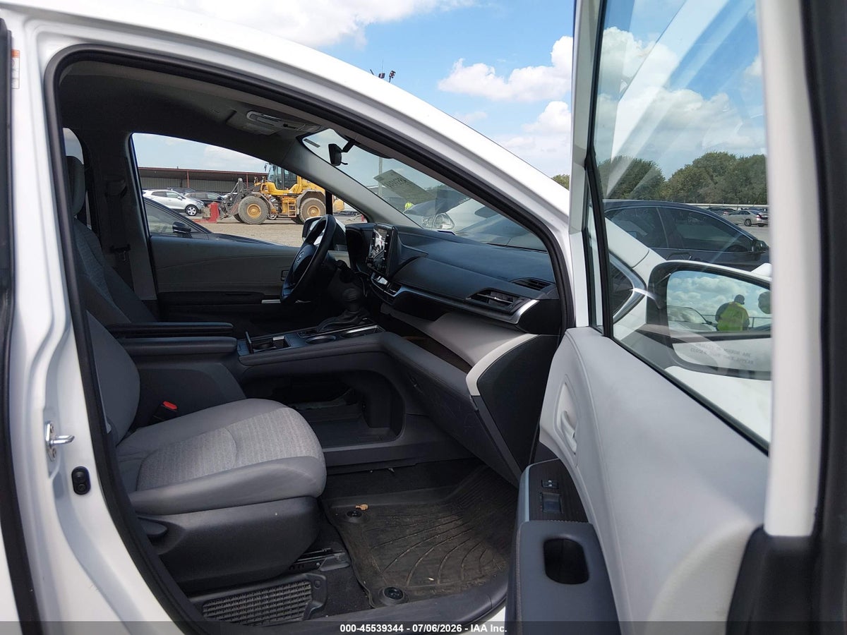 2022 TOYOTA SIENNA LE — снимка 5
