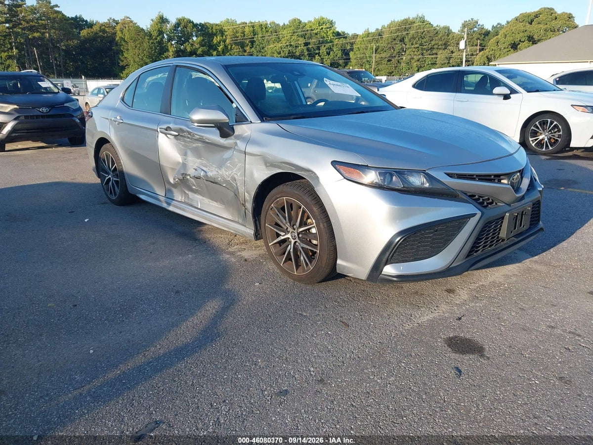 2024 TOYOTA CAMRY SE