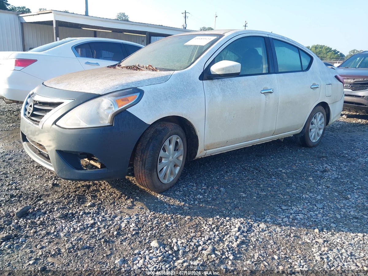 2017 NISSAN VERSA 1.6 SV — снимка 2